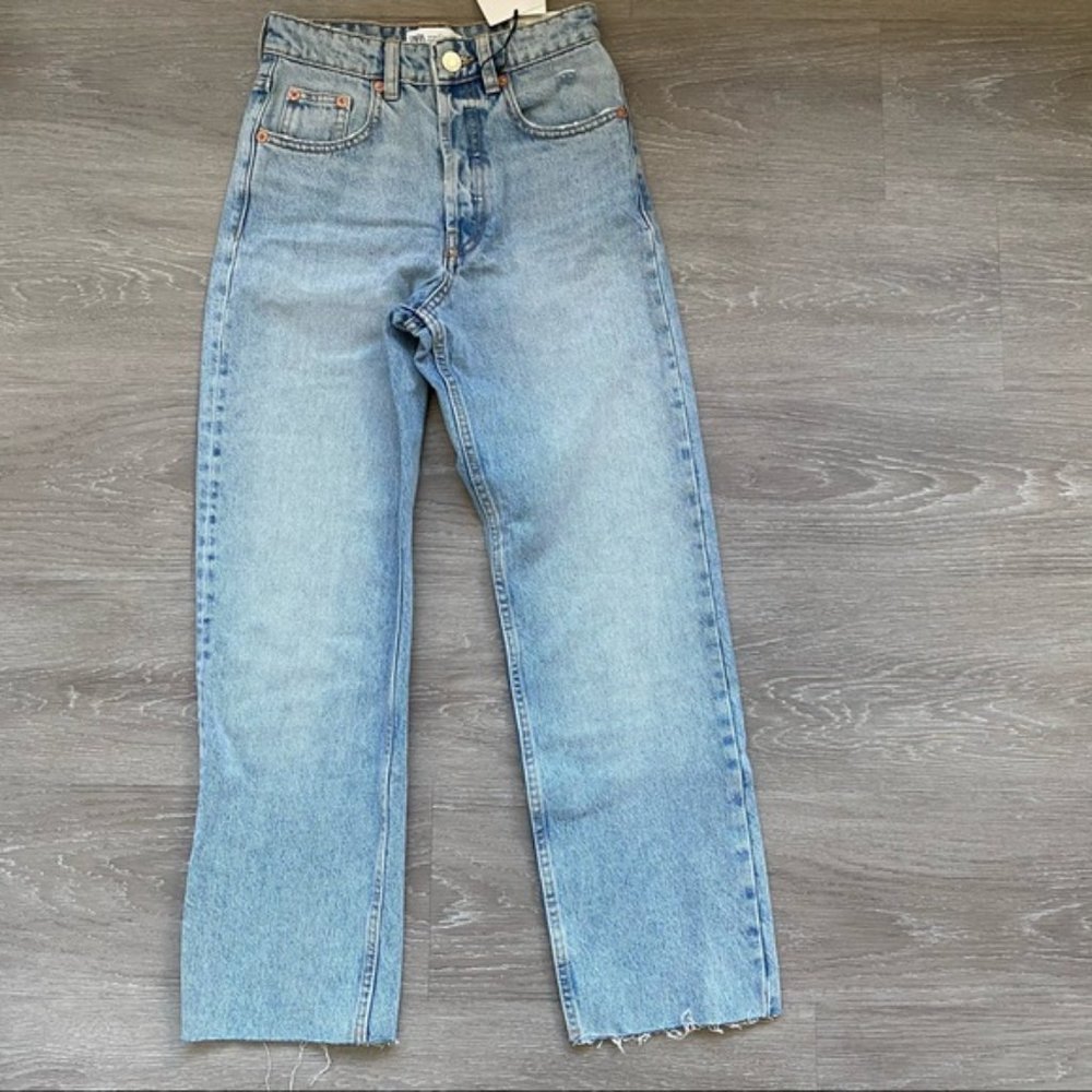 Zara Straight Leg Jeans Light Wash
